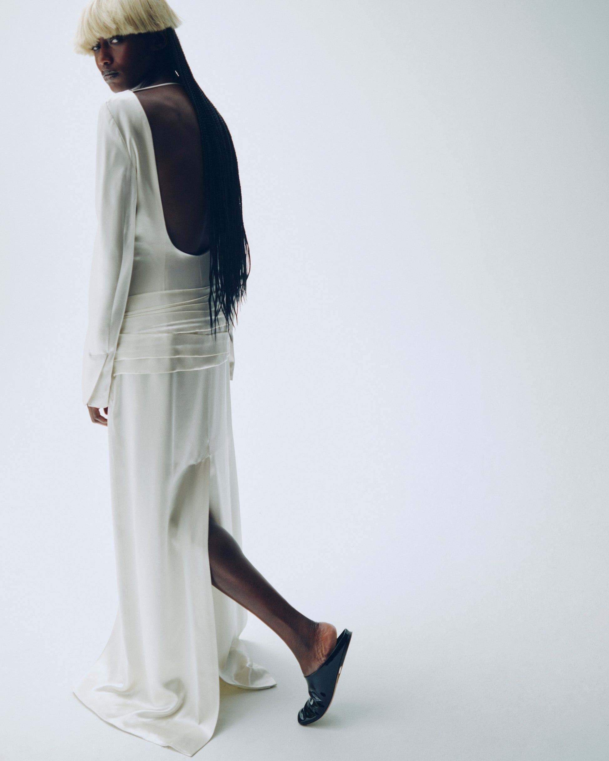 MICHELLE RHEE Tory Backless Gown Cream MICHELLE RHEE Tory Backless Gown Cream